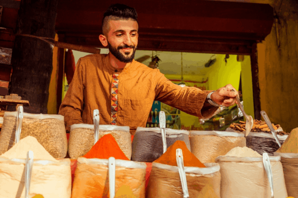 The Quiet Street Vendor of Old Delhi Who Waits Without Words