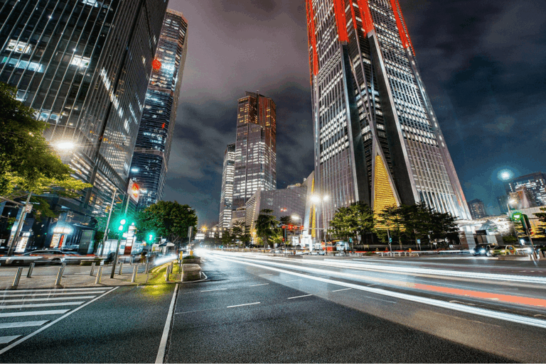 Tokyo After Dark: Neon Dreams and Quiet Corners